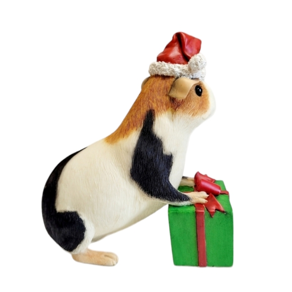 Country Artists Christmas Guinea Pig with Gift, Hand Crafted & Painted - Picture 5 of 14